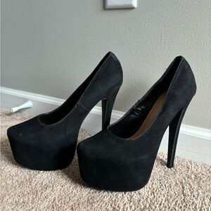 Love Culture Women’s Platform Heels